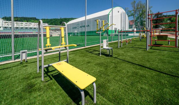 Фотография Воркаут площадка «ЛОО-АРЕНА»